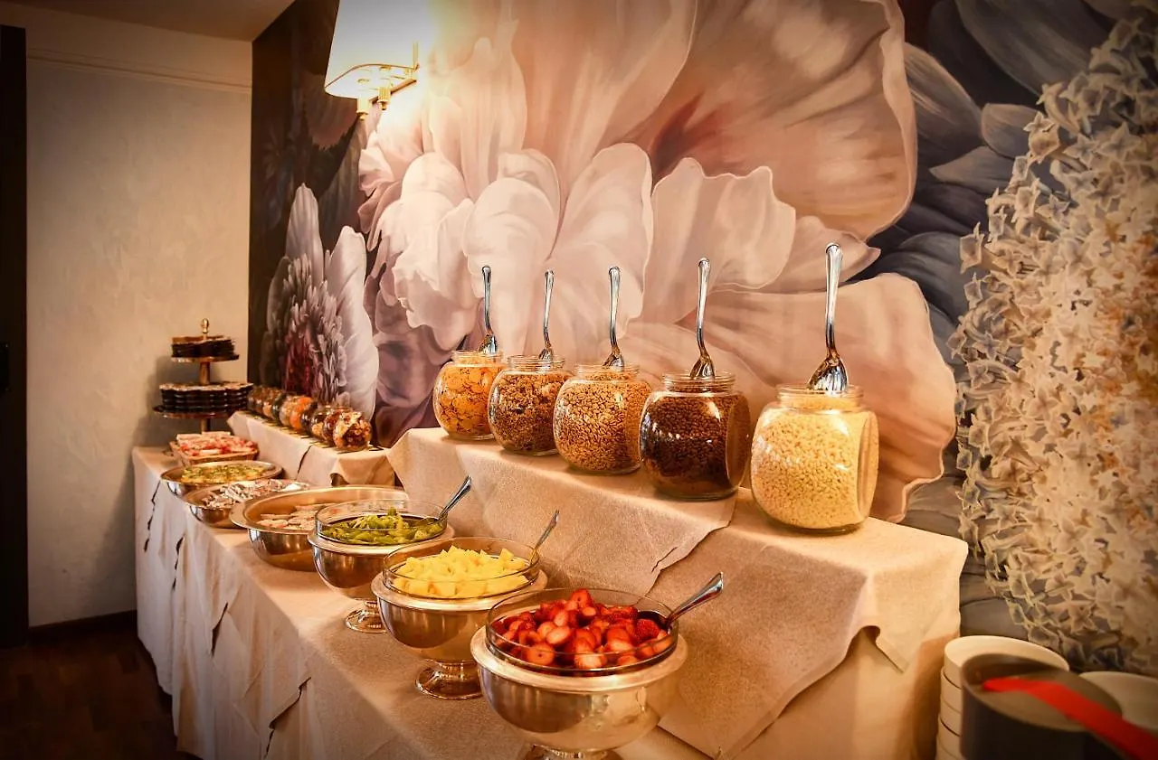 Admiral Hotel Villa Erme Desenzano del Garda 3*,  Italy