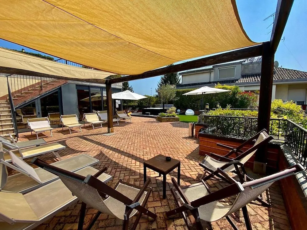 Admiral Hotel Villa Erme Desenzano del Garda 3*,  Italy