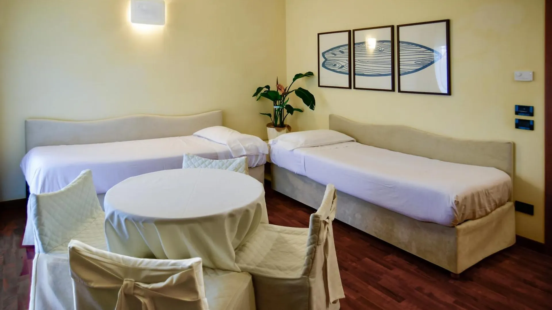 Admiral Hotel Villa Erme Desenzano del Garda 3*,
