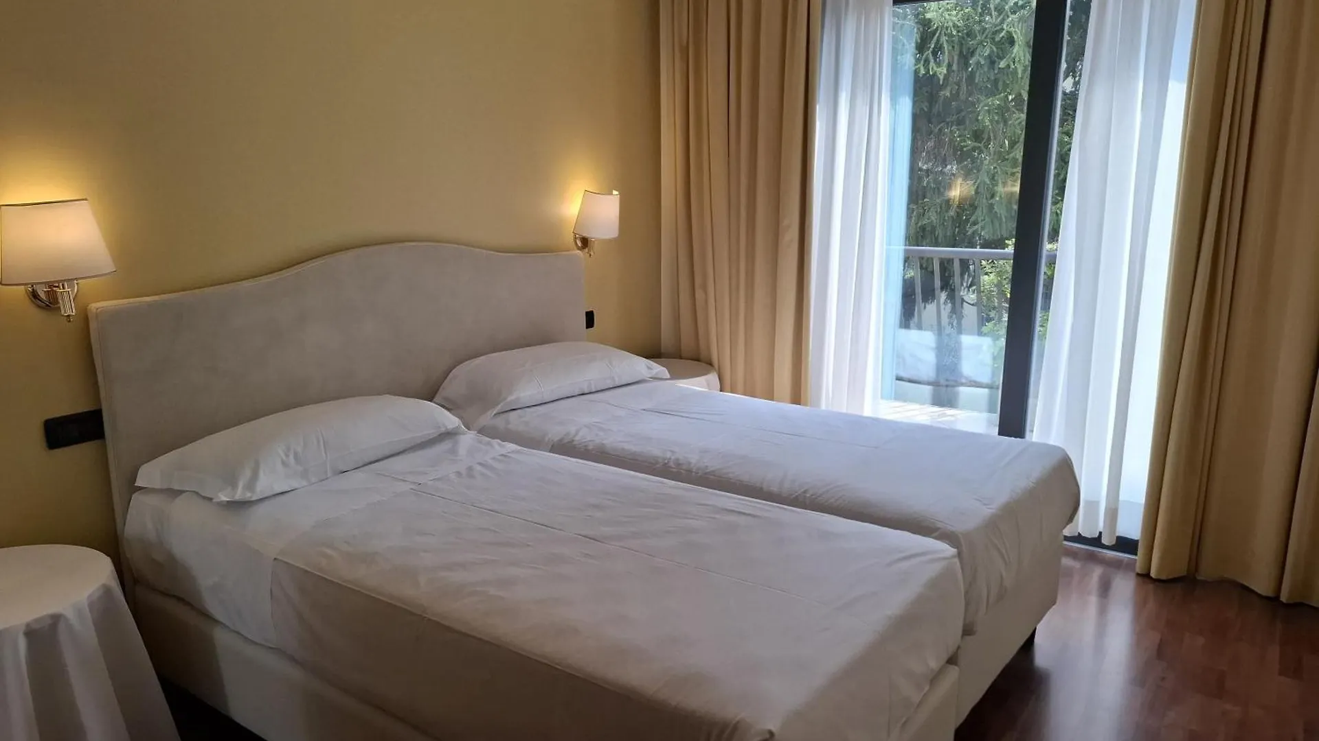 Admiral Hotel Villa Erme Desenzano del Garda