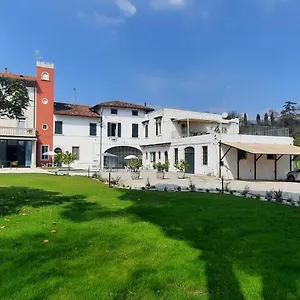 Country Esmera Apartment